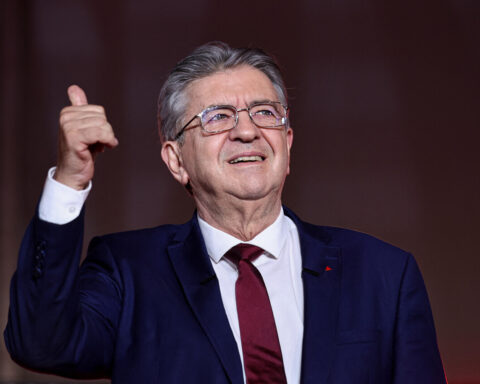 La France insoumise met fin à son boycott de BFM TV, mais refuse toujours de participer à « 100 % Mabrouk »