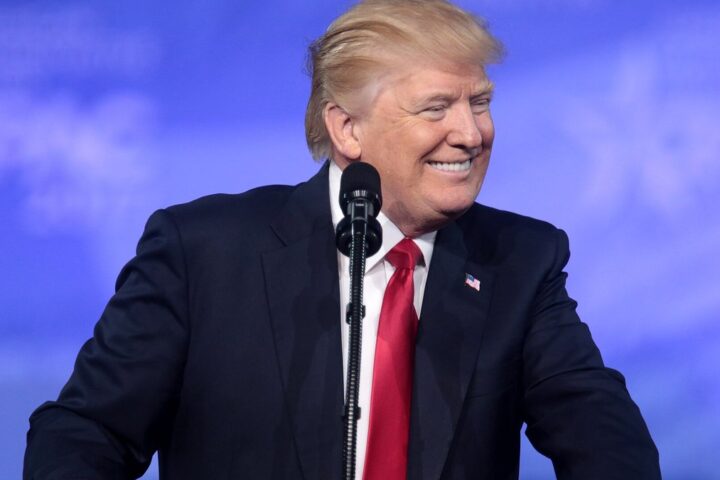 La maison d'enfance de Donald Trump vendue pour près de 2 millions de dollars après rénovation