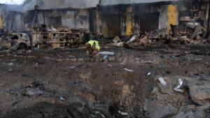 La Russie relance ses attaques aériennes sur Kiev après trois jours de trêve, deux morts recensés