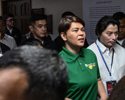 La vice-présidente des Philippines, Sara Duterte, risque l'arrestation pour menaces graves contre Marcos