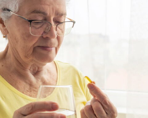 La vitamine D pourrait-elle freiner le déclin cognitif chez les adultes à risque ?