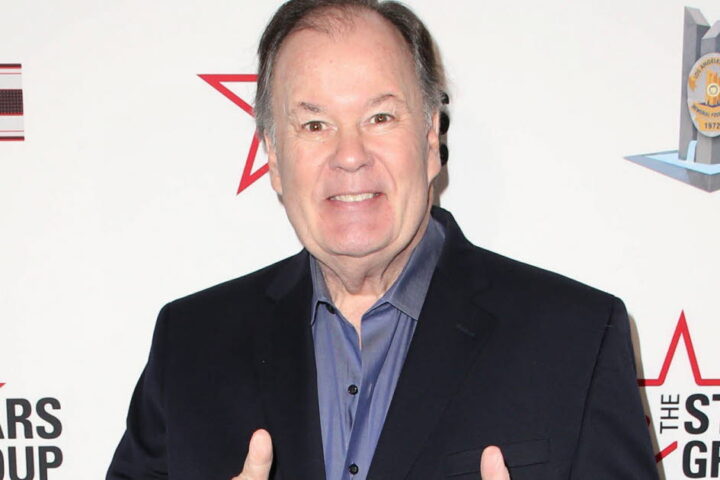 L'acteur Dennis Haskins, connu pour "Monsieur Belding" dans Sauvés par le gong, est décédé