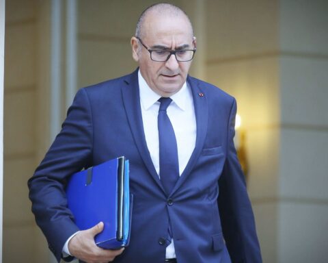 Laurent Nuñez dénonce une fausse information sur Rima Hassan malgré des révélations compromettantes