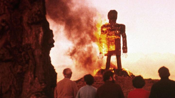 Le folk horror britannique reste absent du paysage cinématographique français malgré un riche folklore local