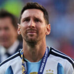 Le monument argentin Lionel Messi officialise sa retraite internationale.