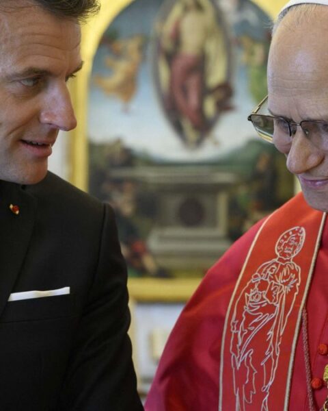Le pape Léon XIV visitera la France, Emmanuel Macron absent des messes et représenté à Paris