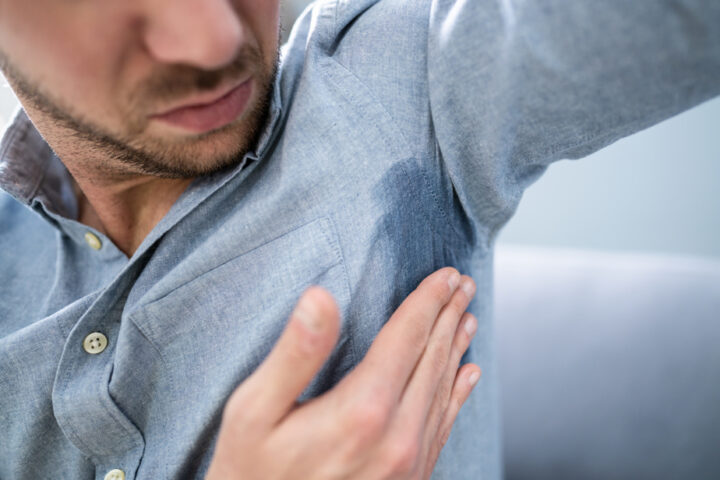 Le pheromone-maxxing, une nouvelle tendance pour séduire par l'odeur corporelle naturelle