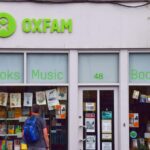 Les boutiques solidaires réduisent les émissions de CO2 par rapport à Vinted, selon Oxfam