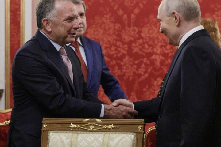 Les émissaires américains présentent à Vladimir Poutine des idées pour mettre fin à la guerre en Ukraine