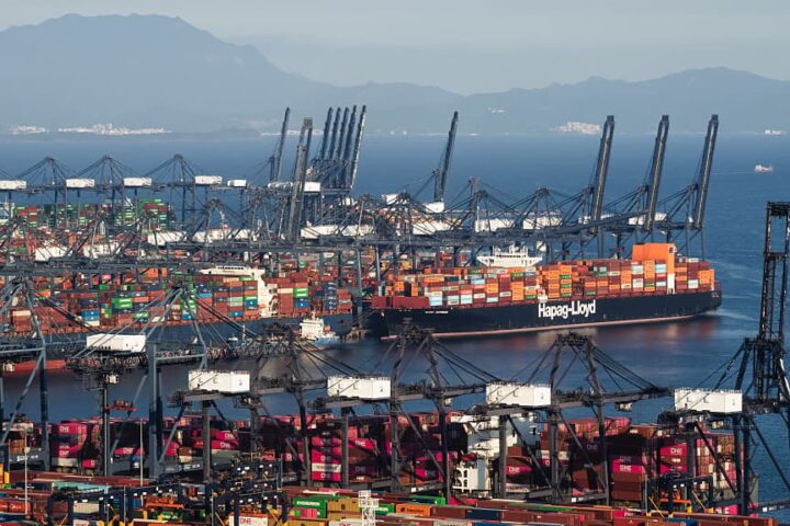 Les États-Unis et la Chine s'accordent pour réduire les tarifs douaniers sur 60 milliards de dollars de marchandises