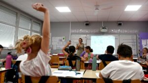 Les résultats scolaires des élèves français atteignent un niveau historique bas selon l'enquête Pisa 2025