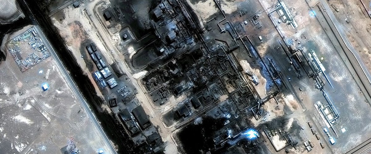 L'oléoduc Est-Ouest saoudien ciblé par des drones, les prix du pétrole franchissent les 100 dollars