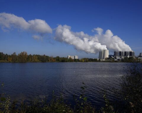 Macron demande à l'UE de reporter la loi sur les émissions de méthane face à la hausse des prix des carburants