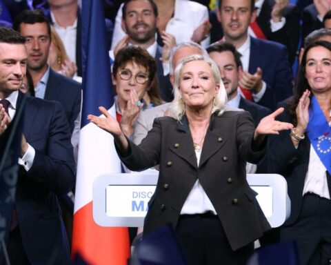 Marine Le Pen affirme que la « priorité nationale » guidera sa politique de logement pour 2027