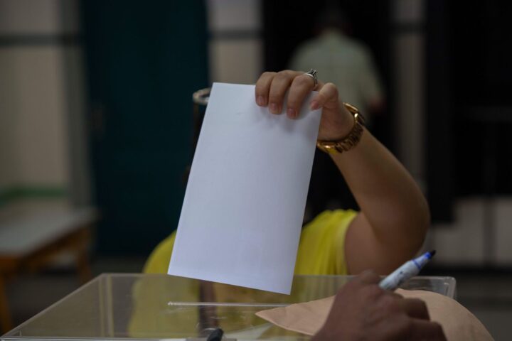 Maroc : faible participation et émergence d'une femme en tête des législatives