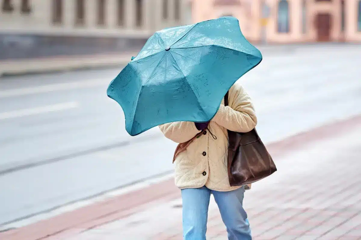 Météo : le Gard et l’Hérault placés en alerte rouge avec des précipitations atteignant 80 mm par heure