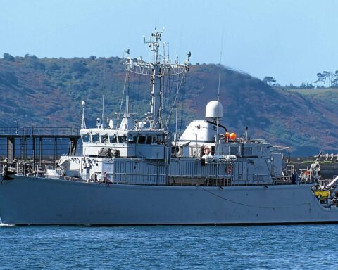 Naufrage d'un chalutier breton au large de l'Angleterre : les corps de deux marins retrouvés par la Marine nationale