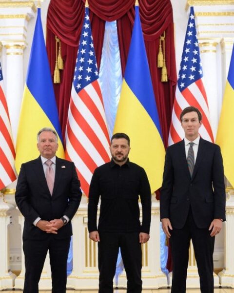 Négociations à Kiev entre emissaires américains et Ukraine : la Russie intensifie ses frappes en Odessa