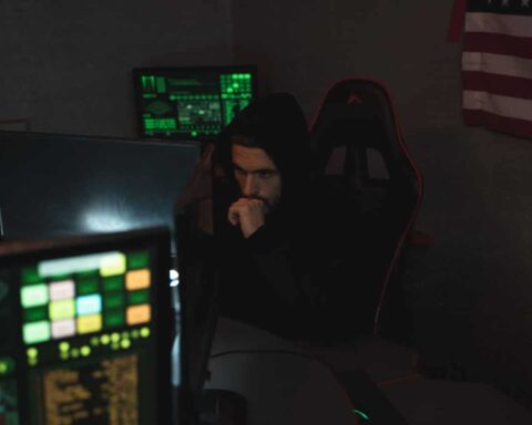 Notaires piratés : Les hackers réussissent à dérober 40 millions d'euros en trois étapes.