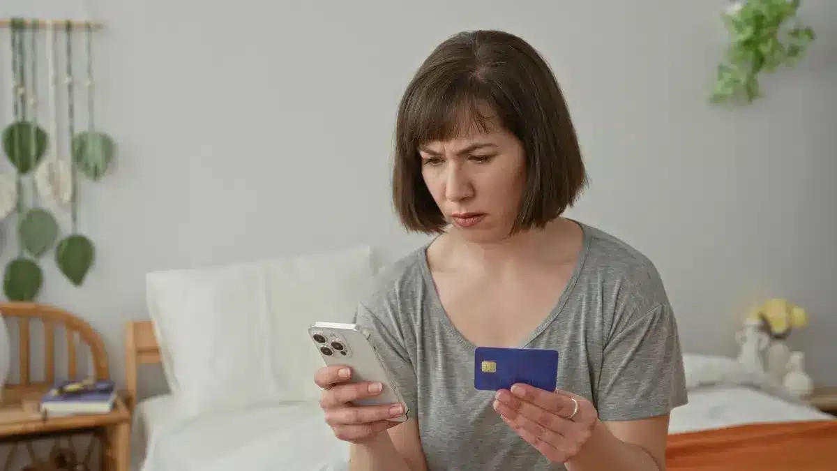 Piratage bancaire : votre banque a l'obligation de vous rembourser, mais de nombreuses victimes ignorent un détail crucial.