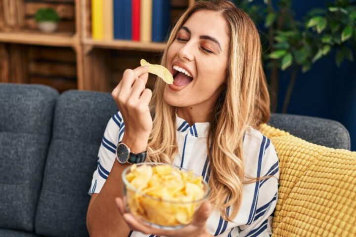 Pourquoi les aliments ultra-transformés comme les chips et le chocolat créent-ils une dépendance ?