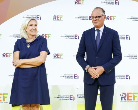 Présidentielle 2027 : Marine Le Pen et Edouard Philippe s'affrontent sur le soutien à l'Ukraine