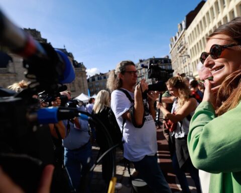 Présidentielle 2027 : Marine Tondelier maintient sa campagne malgré sa grossesse de huit mois
