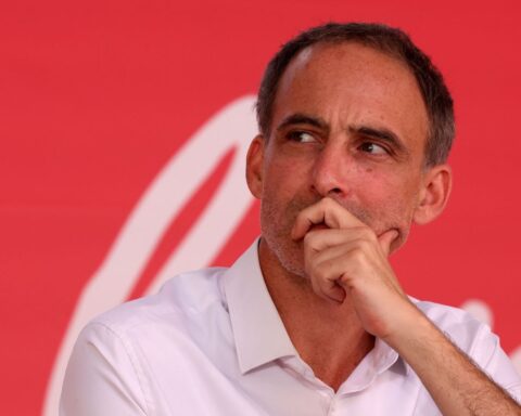 Primaire à gauche : Glucksmann répond à Royal sur ses critiques et son passé politique