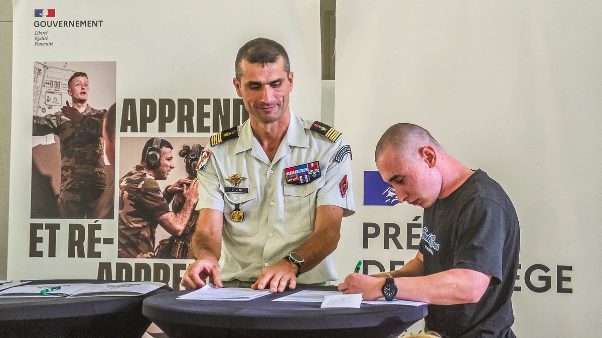 Quatre jeunes Ariégeois s'engagent dans les forces armées à Foix, un rêve d'enfance devenu réalité