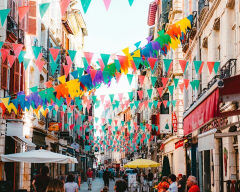 Quiz : pouvez-vous placer ces 15 villes françaises dans leurs départements respectifs ?