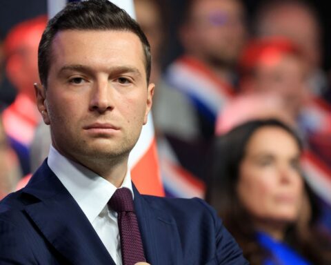 Réactions politiques après des accusations d'antisémitisme visant Jordan Bardella