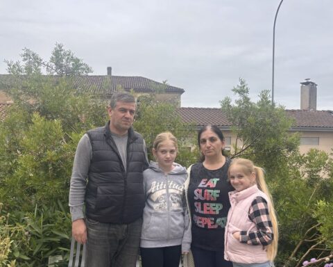 Rentrée scolaire à Auch : Ani et Tatev découvrent l'école sans leur père expulsé vers l'Arménie