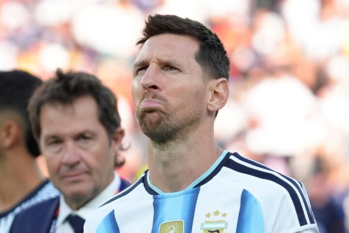 "Retraite internationale annoncée par Lionel Messi, l'Argentin fait ses adieux"