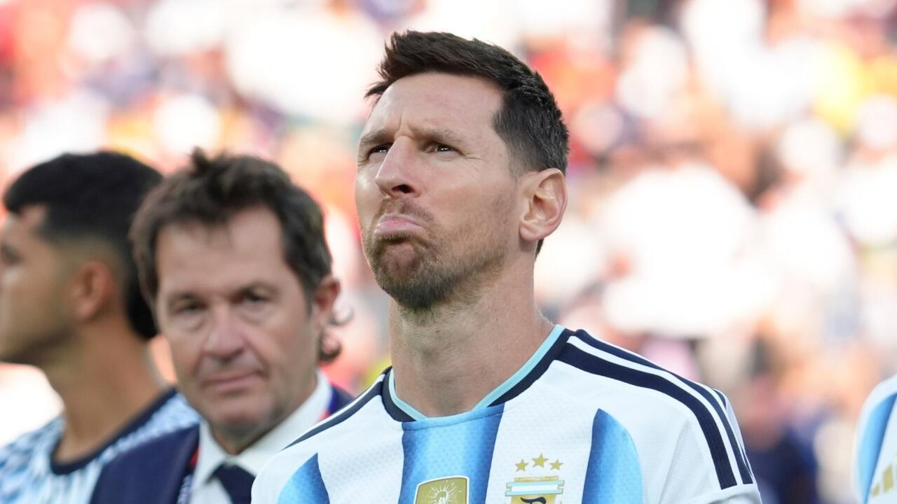 "Retraite internationale annoncée par Lionel Messi, l'Argentin fait ses adieux"