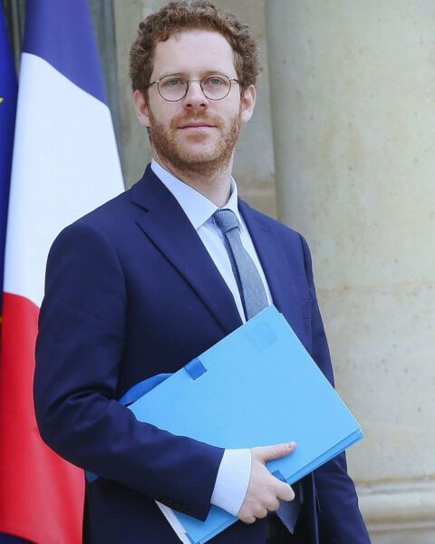 Retraites : le gouvernement prévoit une économie de 6 milliards d’euros d’ici 2027