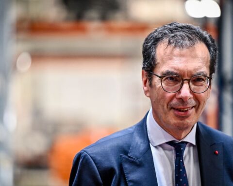 Retraites : le ministre du Travail présente des pistes de réforme après six mois de discussions