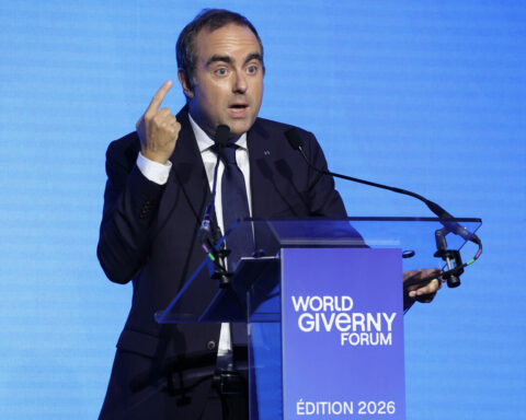 Sébastien Lecornu annonce un effort budgétaire de 54 milliards d'euros pour 2027