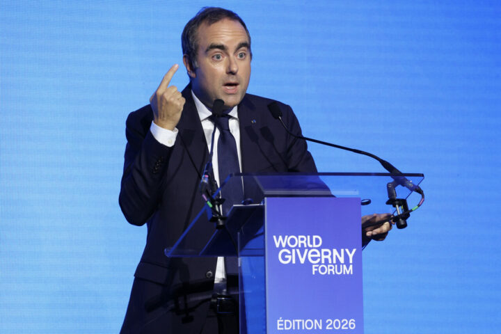 Sébastien Lecornu annonce un effort budgétaire de 54 milliards d'euros pour 2027