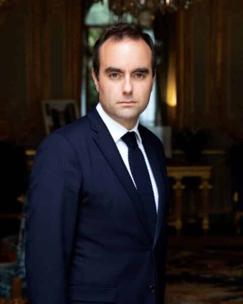 Sébastien Lecornu dévoile un plan d'économies de 54 milliards d'euros d'ici 2027.