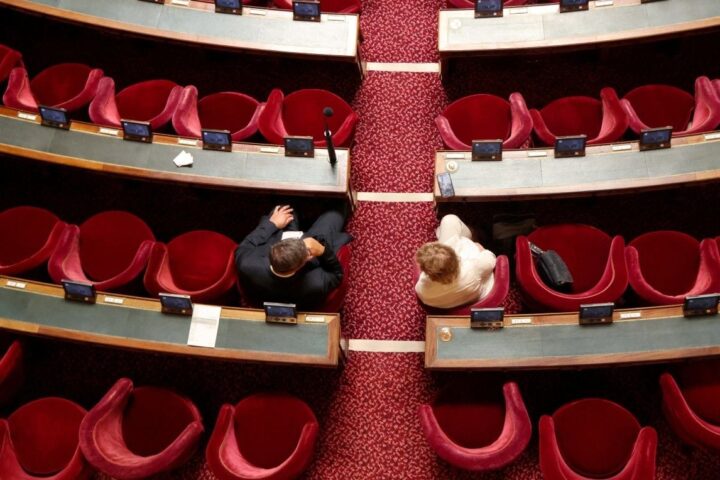 Sénatoriales 2026 : enjeux cruciaux alors que Retailleau et le RN s'affrontent
