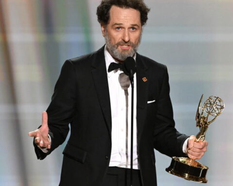 Télévision. Emmy Awards : triomphe pour la comédie horrifique Widow's Bay et la série médicale The Pitt