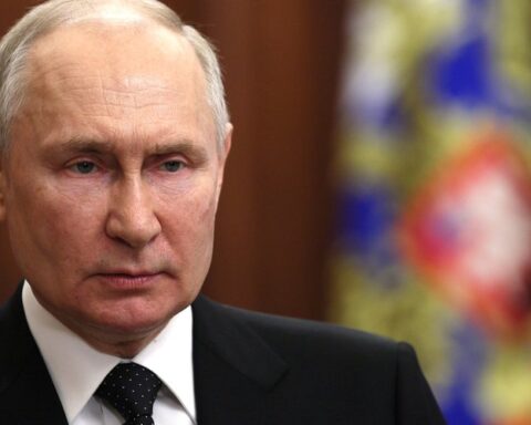 Tensions croissantes en Ukraine : Moscou menace d'utiliser l'arme nucléaire en cas de blocus de Kaliningrad