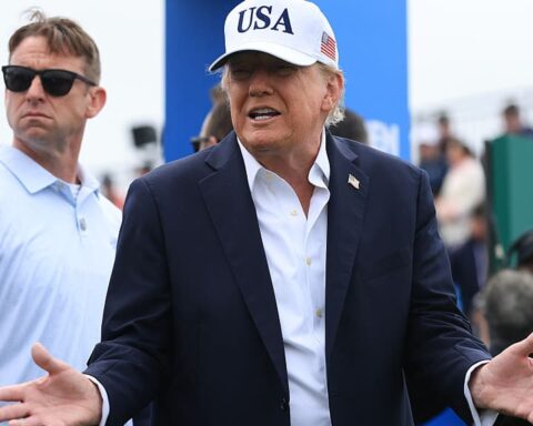 Trump demande à l'Ukraine de cesser de frapper les raffineries russes : quelles conséquences pour la guerre ?