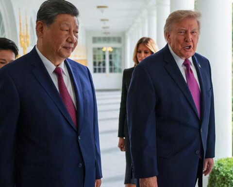 Trump et Xi se rencontrent avant le dîner d'État avec les leaders de l'IA