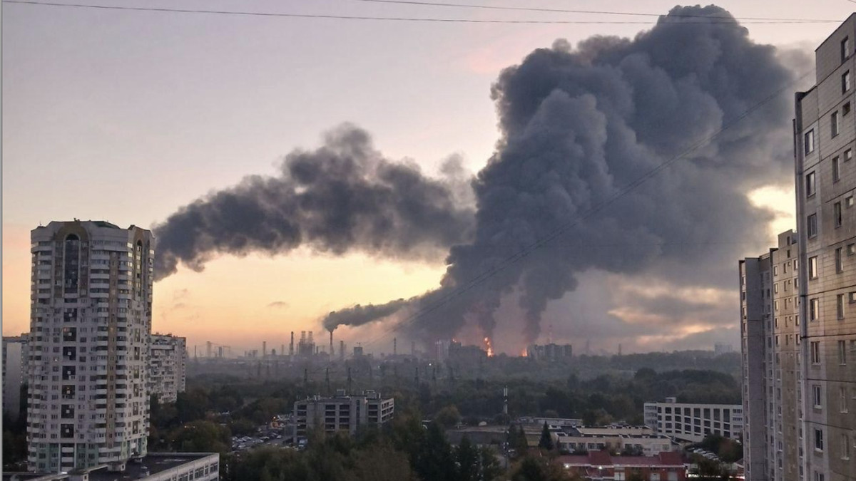 Ukraine frappe une raffinerie de pétrole à Moscou durant les élections législatives russes