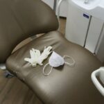 Un dentiste belge de 73 ans jugé pour agressions sexuelles sur ses patientes à Anvers