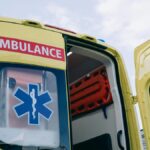 Un festivalier tombe d'un arbre sur une mère de famille au Kentucky, elle est maintenant paralysée