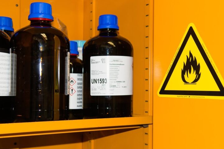 Un garçon de 7 ans gravement brûlé après un accident dans une expérience scientifique en Floride