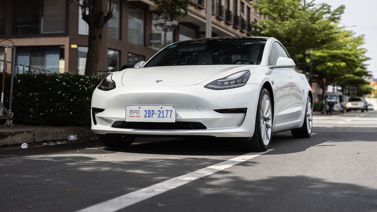 Un homme condamné en Australie pour avoir harcelé son ex-compagne en contrôlant sa Tesla à distance