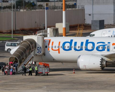 Un pilote de Flydubai arrêté après avoir tenté de faire s'écraser un avion à destination d'Israël, selon Netanyahu